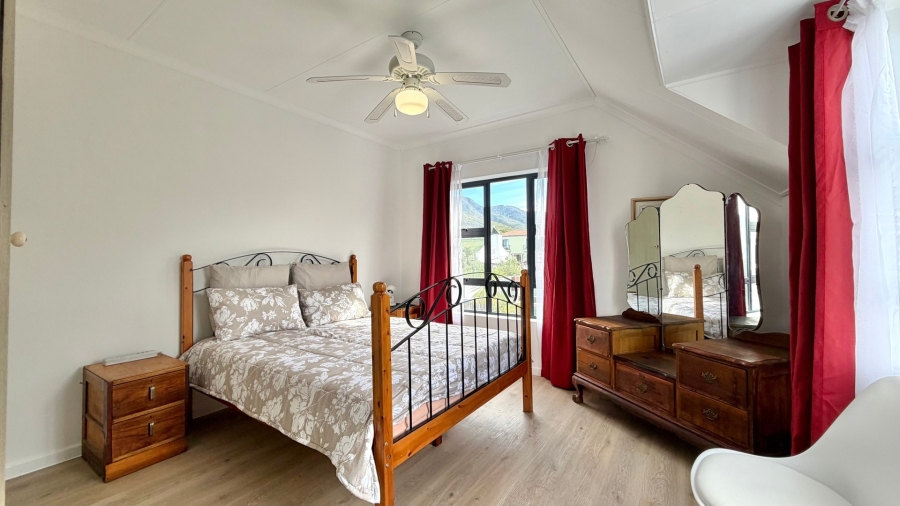 3 Bedroom Property for Sale in Heuningkloof Western Cape